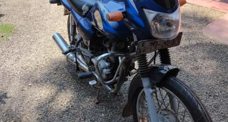BAJAJ CALIBER 2006