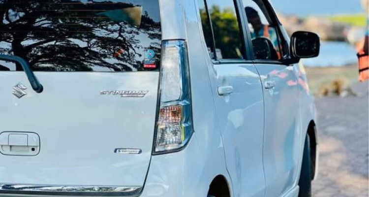 SUZUKI WAGON R 2015