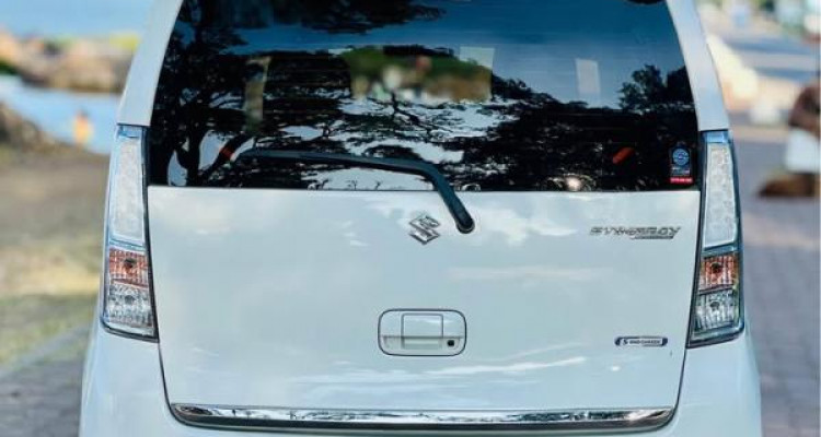 SUZUKI WAGON R 2015