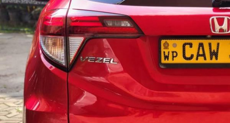 HONDA VEZEL 2016
