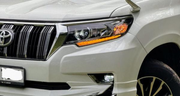 TOYOTA LAND CRUISER PRADO 150 2010