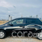 TOYOTA VITZ 2018