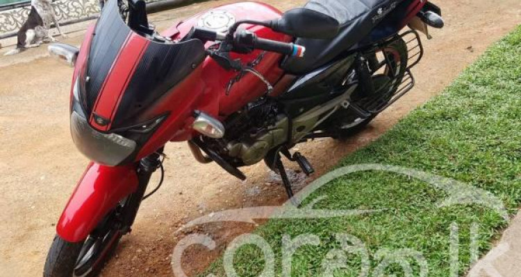BAJAJ PULSAR 150 2012