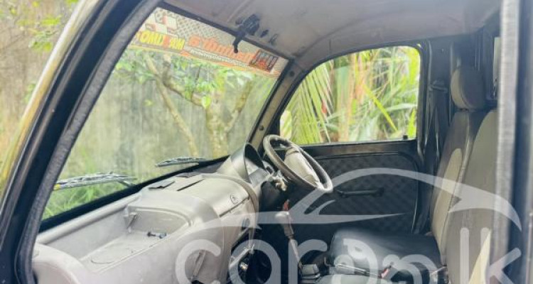 MAHINDRA MAXXIMO 2012