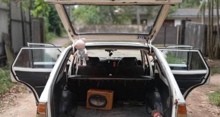 MITSUBISHI LANCER 1983