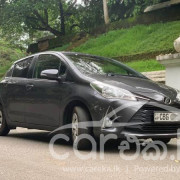 TOYOTA VITZ 2018