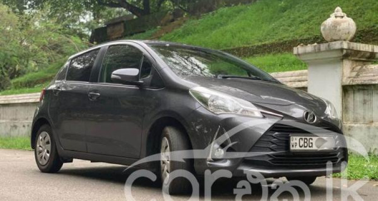 TOYOTA VITZ 2018