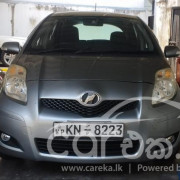 TOYOTA VITZ 2010
