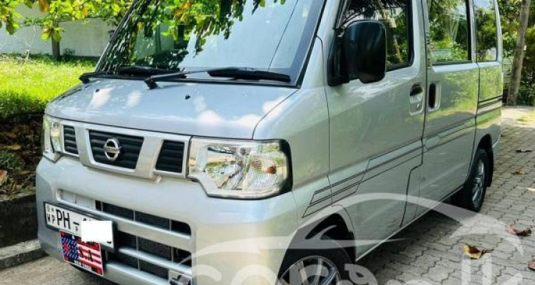 NISSAN CLIPPER 2013