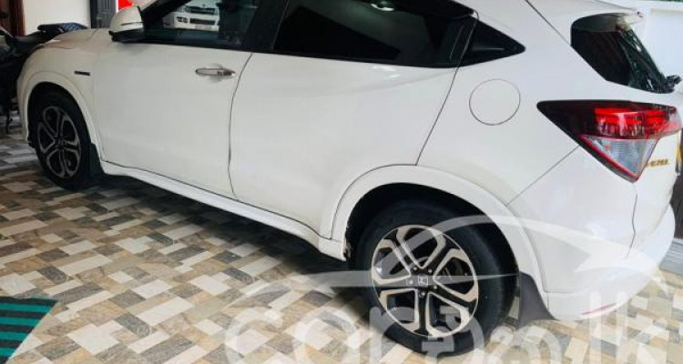 HONDA VEZEL 2014