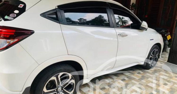 HONDA VEZEL 2014