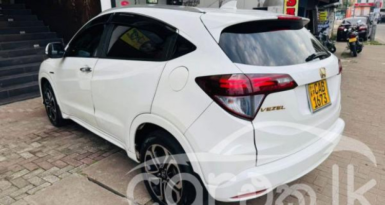 HONDA VEZEL 2014