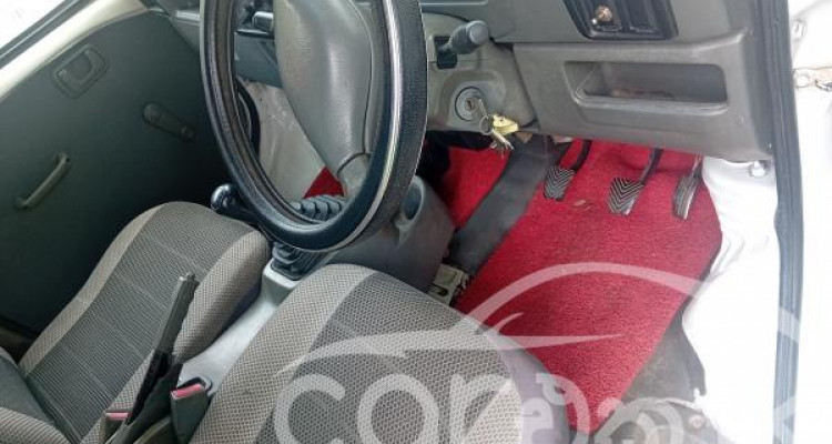 MITSUBISHI MINICAB 2006