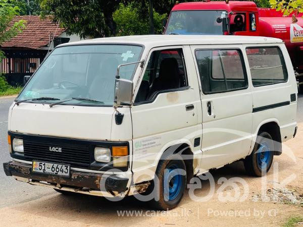 TOYOTA HIACE 1987