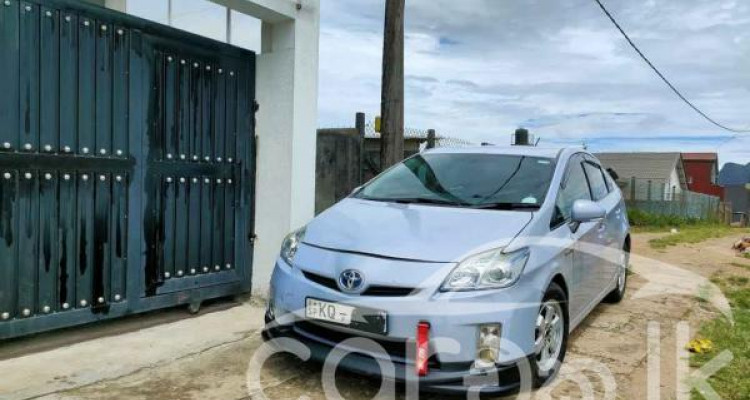 TOYOTA PRIUS 2010