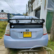 TOYOTA PRIUS 2010