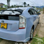 TOYOTA PRIUS 2010