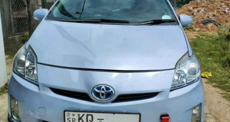 TOYOTA PRIUS 2010