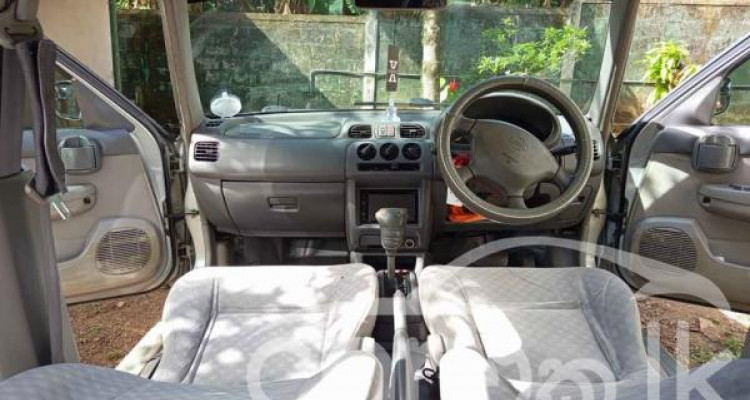 NISSAN MARCH K11 2002