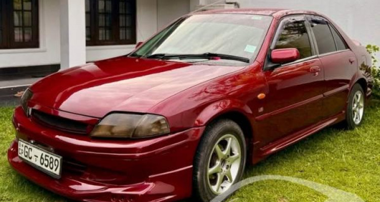FORD LASER 2000