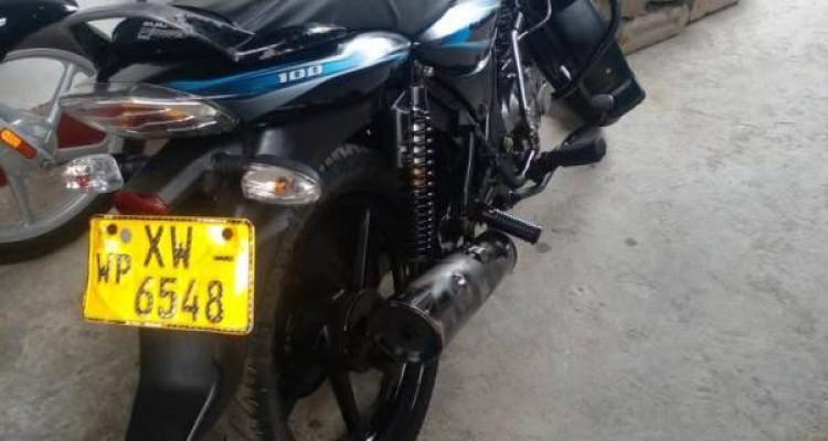 BAJAJ DISCOVER 100 2012