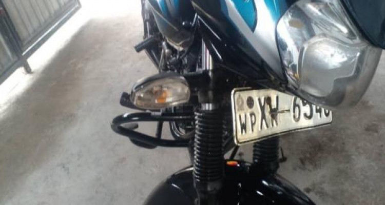 BAJAJ DISCOVER 100 2012