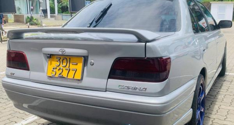 TOYOTA CARINA 1996
