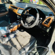 HONDA VEZEL 2015