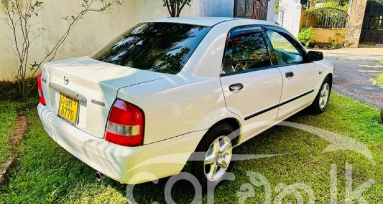 MAZDA FAMILIA 1998