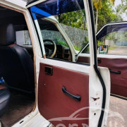 TOYOTA HILUX 1989
