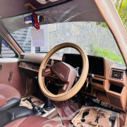 TOYOTA HILUX 1989