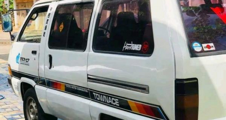 TOYOTA TOWNACE 1986