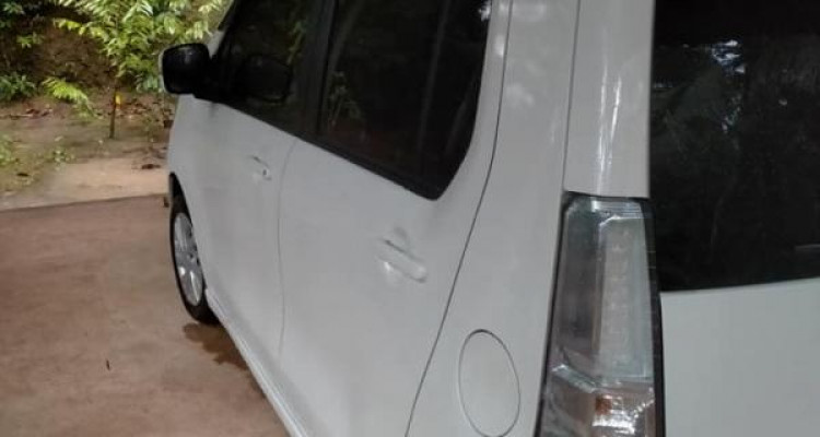 SUZUKI WAGON R STINGRAY 2015
