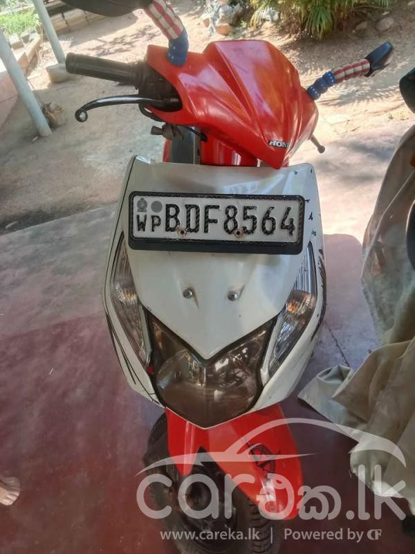 HONDA DIO 2015