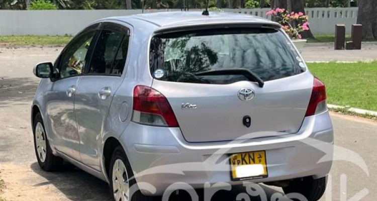TOYOTA VITZ 2007