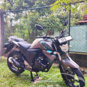 YAMAHA FZ 2017