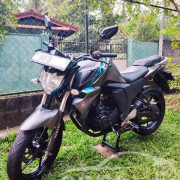YAMAHA FZ 2017