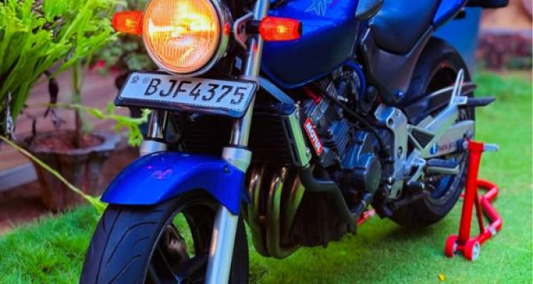 HONDA HORNET 2012