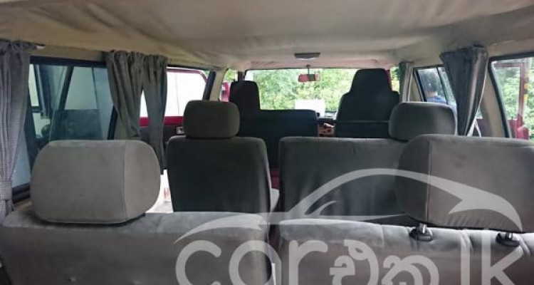 MITSUBISHI DELICA L300 1982