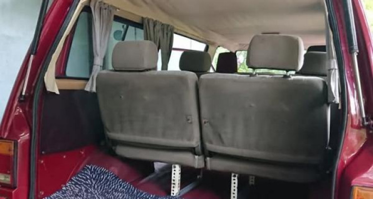 MITSUBISHI DELICA L300 1982
