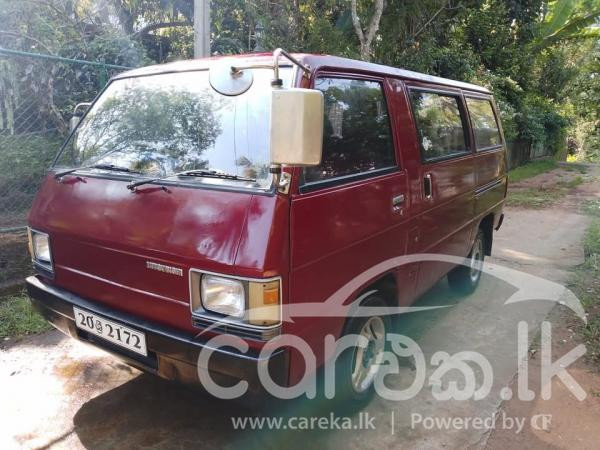 MITSUBISHI DELICA L300 1982