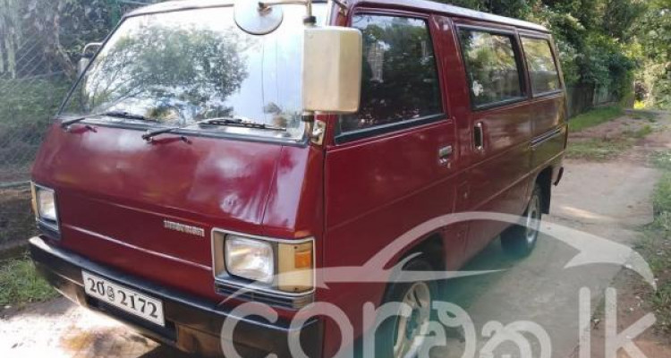 MITSUBISHI DELICA L300 1982