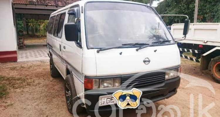 NISSAN CARAVAN 1995