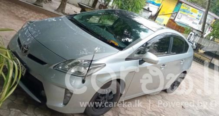 TOYOTA PRIUS 2013