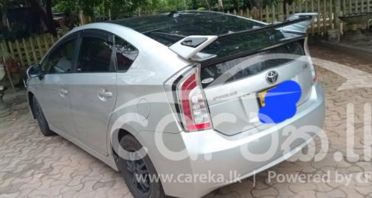 TOYOTA PRIUS 2013