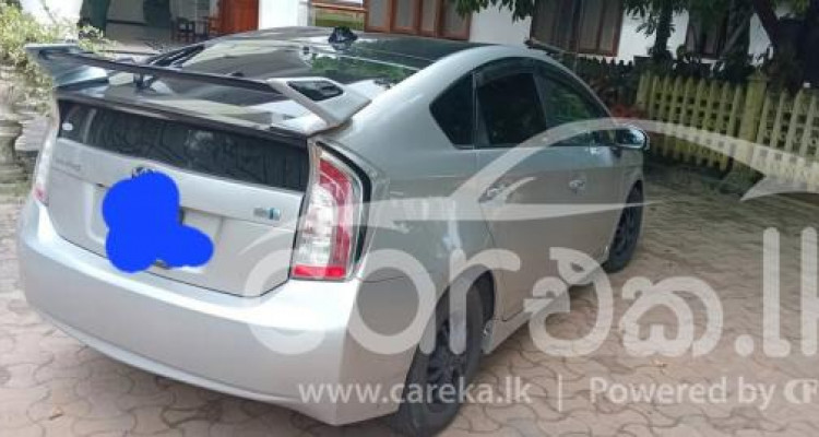 TOYOTA PRIUS 2013