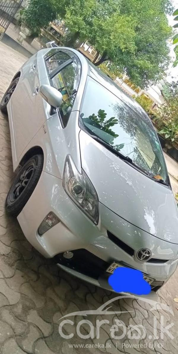 TOYOTA PRIUS 2013