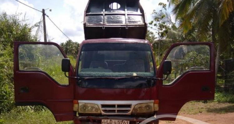 ISUZU LORRY 2007