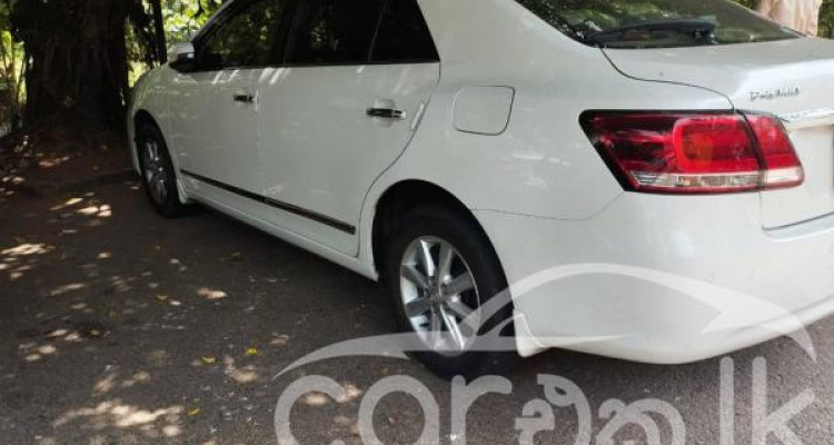 TOYOTA PREMIO 2019