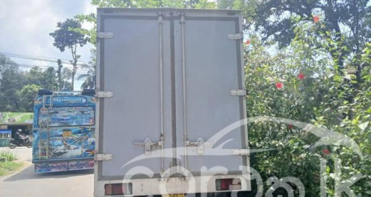 ISUZU ELF 2003
